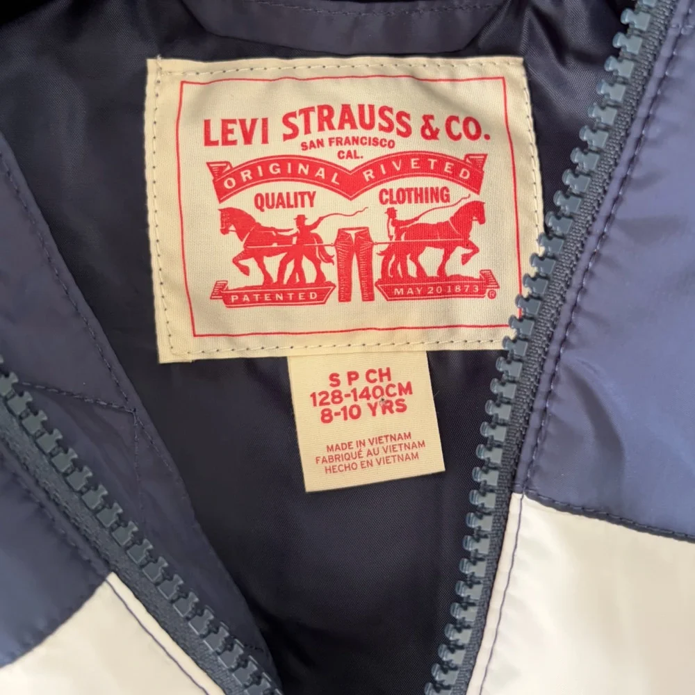 Levi’s Kids Hooded Water Resistant Puffer Coat.
